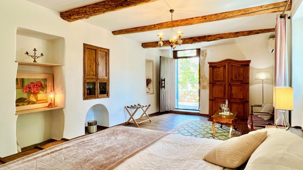 Bed & Breakfast Domaine De La Brave Pernes-les-Fontaines