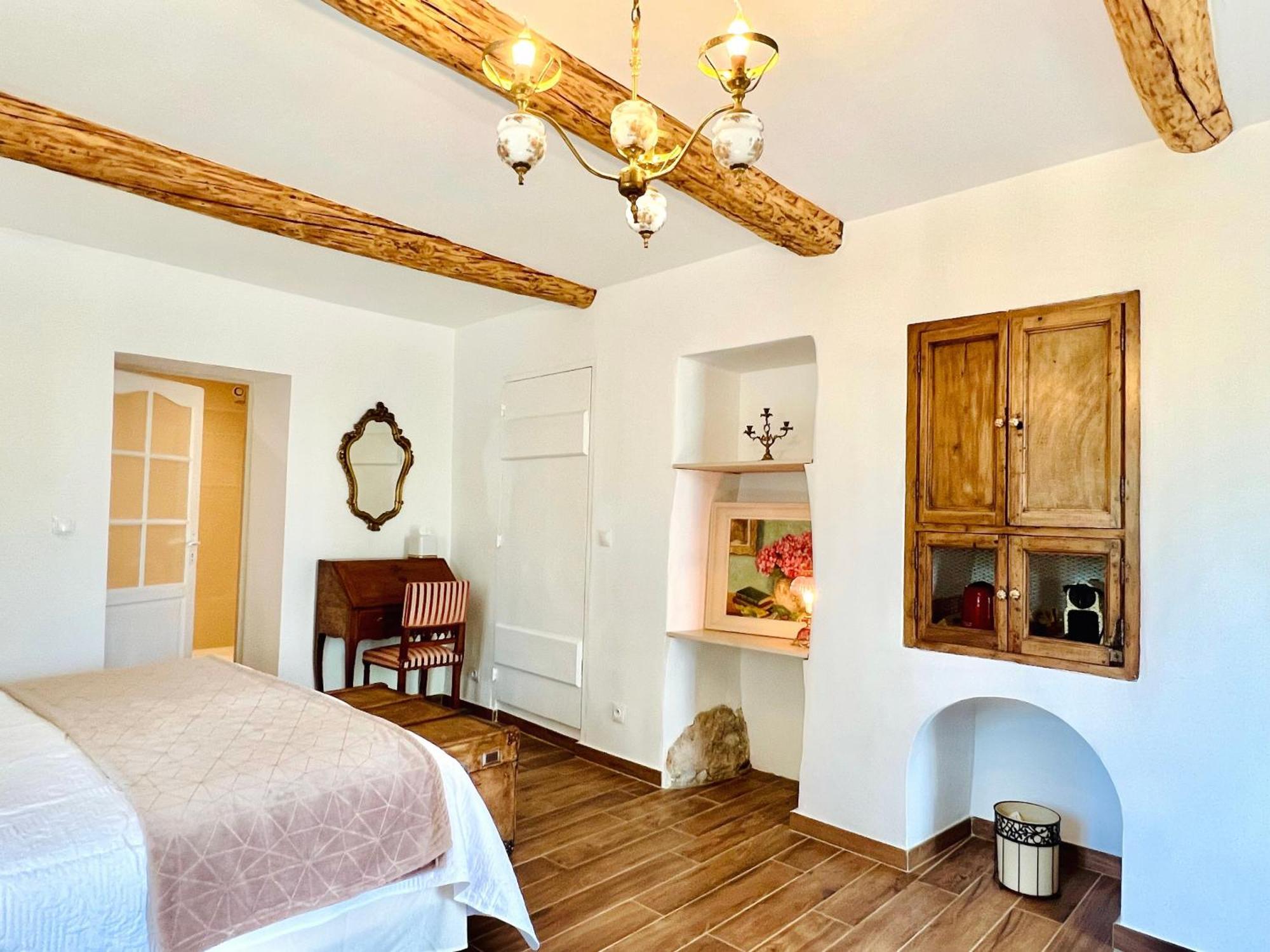 Bed & Breakfast Domaine De La Brave Pernes-les-Fontaines